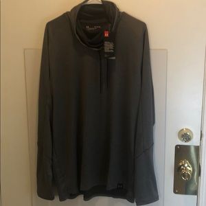 XL - Under Armour LS Shirt with Built-in Gaiter